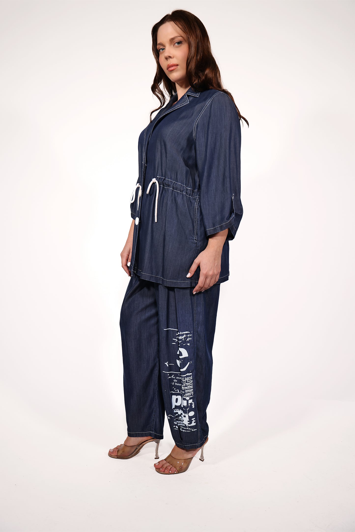 Büzgülü Ceket ve Baskılı Pantolonlu Kot Etkili Tencel Takım